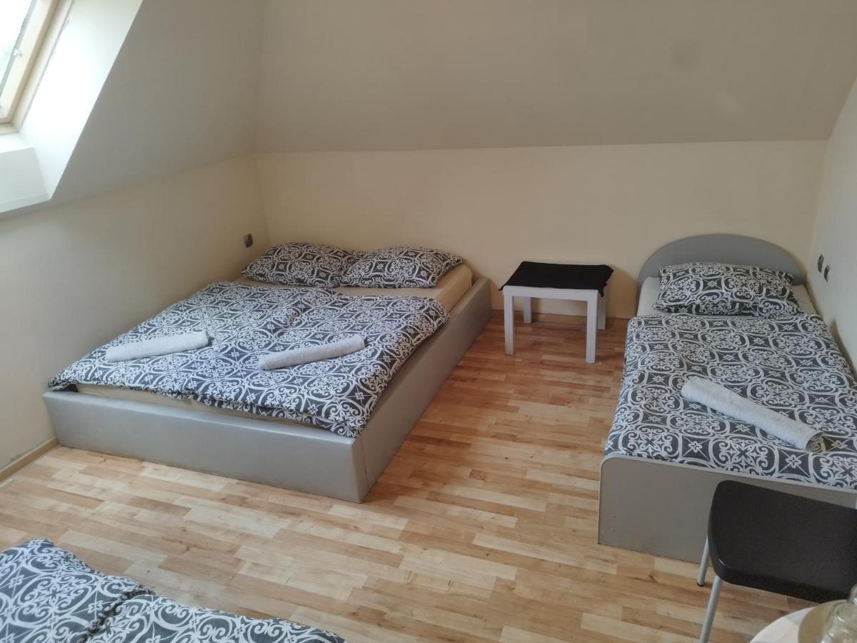 ブンツラウ ペンショナット U ヘレナ Bed & Breakfast エクステリア 写真