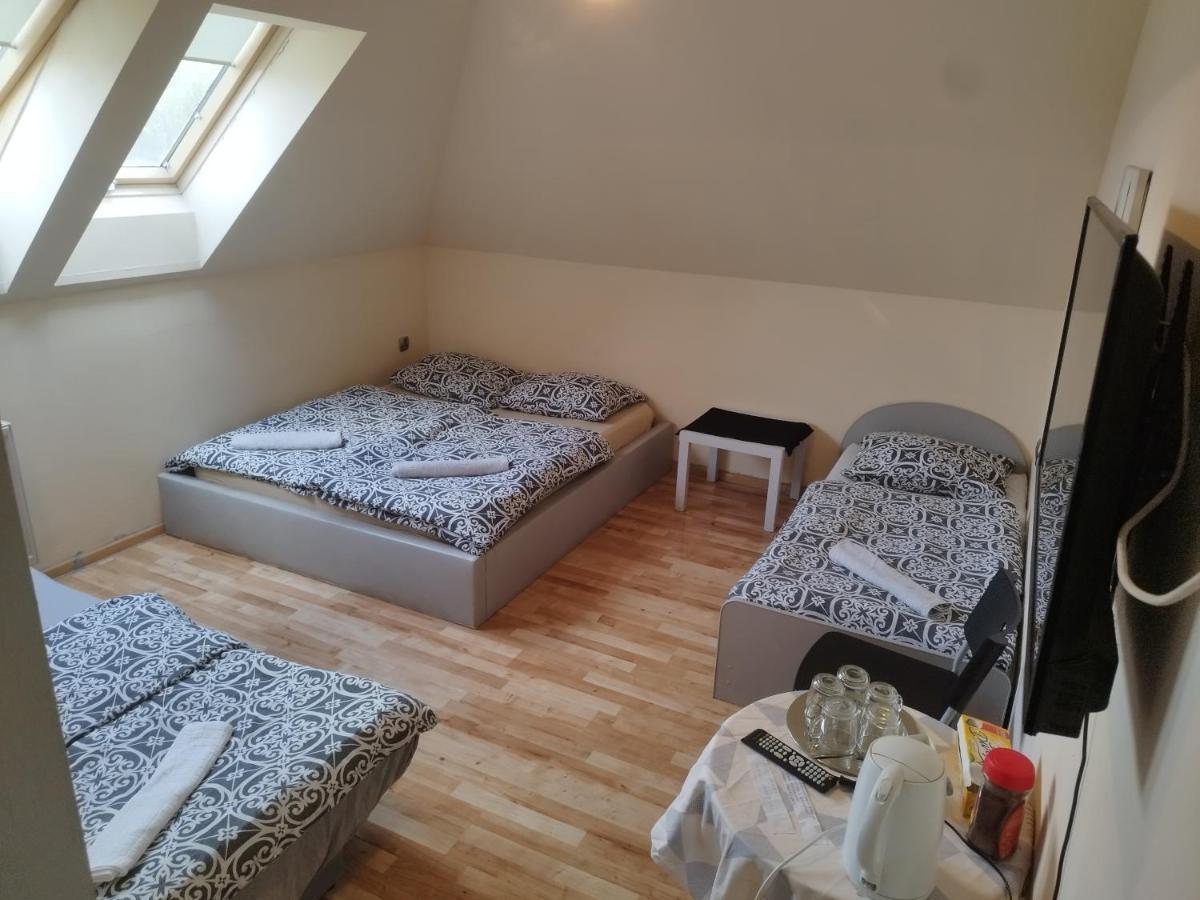 ブンツラウ ペンショナット U ヘレナ Bed & Breakfast エクステリア 写真